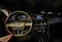 Autos - Ford Focus Titanium 2015 Nafta 81000Km - En Venta