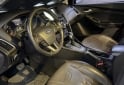 Autos - Ford Focus Titanium 2015 Nafta 81000Km - En Venta