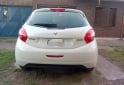 Autos - Peugeot 208 activ 2014 Nafta 70000Km - En Venta