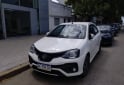 Autos - Toyota ETIOS XLS 2023 Nafta 66000Km - En Venta