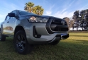 Camionetas - Toyota Hilux sr 4x2 2022 Diesel 37000Km - En Venta