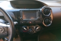Autos - Toyota Etios 2018 Nafta 170000Km - En Venta