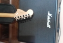 Instrumentos Musicales - Guitarra squier+amplificador marshall code50 - En Venta