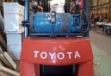 Camiones y Gr�as - AUTO ELEVADOR TOYOTA - En Venta