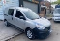 Utilitarios - Renault Kangoo 5 asiento familiar 2023 Nafta 45000Km - En Venta