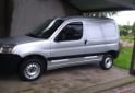 Utilitarios - Peugeot Partner 2011 Diesel 205000Km - En Venta