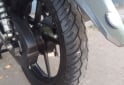 Motos - Yamaha SZ R15 (150 cc) 2016 Nafta 5555Km - En Venta