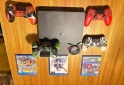 Electrónica - Vendo playstation usada slim con 4 joysticks y 3 juegos - En Venta