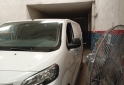 Utilitarios - Peugeot Expert 2023 Diesel 181000Km - En Venta