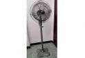 Hogar - Ventilador de pie todo metalico - En Venta