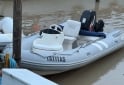 Embarcaciones - Semirrigido con Suzuki 40 - En Venta