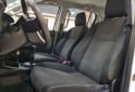 Camionetas - Toyota HILUX DC DX 2.4L 4X4 2020 Diesel 180000Km - En Venta