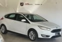 Autos - Ford Focus SE línea 2016 2015 Nafta 98000Km - En Venta