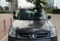 Utilitarios - Peugeot Partner patagonica 2015 Nafta 146000Km - En Venta