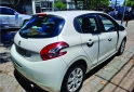 Autos - Peugeot 208 2014 Nafta 150000Km - En Venta