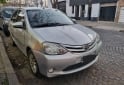 Autos - Toyota etios 2015 GNC 196000Km - En Venta