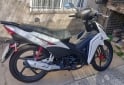 Motos - Honda Wave full 2023 Nafta 7700Km - En Venta