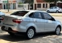 Autos - Fiat Grand Siena 2015 GNC 140000Km - En Venta