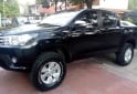 Camionetas - Toyota TOYOTA HILUX SRV 4X4 2017 Diesel 70000Km - En Venta