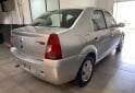 Autos - Renault Logan 2009 GNC 220000Km - En Venta