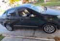 Autos - Fiat Grand siena 2014 Nafta 140000Km - En Venta