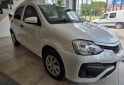 Autos - Toyota Etios 2020 Nafta 61000Km - En Venta