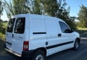 Utilitarios - Peugeot Partner 2023 Nafta 81000Km - En Venta