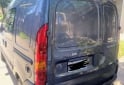 Utilitarios - Renault Kangoo 2015 GNC 150000Km - En Venta