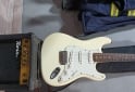 Instrumentos Musicales - Liquido por mudanza Guitarra electrica y amplificador - En Venta