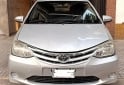 Autos - Toyota Etios 2015 Nafta 180000Km - En Venta