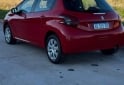 Autos - Peugeot 208 2017 Nafta 130000Km - En Venta