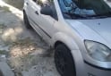 Autos - Ford Fiesta 2006 Nafta 192000Km - En Venta