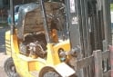 Camiones y Grúas - Elevador Caterpillar GNC - En Venta