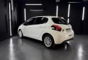 Autos - Peugeot 208 2017 Nafta 90000Km - En Venta