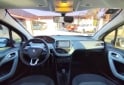 Autos - Peugeot 208 Allure 1.6Touchscreen 2015 Nafta 156200Km - En Venta