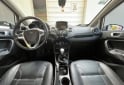 Autos - Ford Fiesta kinetic 2015 Nafta 98000Km - En Venta