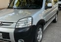 Utilitarios - Peugeot Partner 2011 GNC 214000Km - En Venta