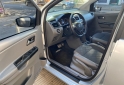 Autos - Volkswagen Fox 2015 Nafta 100000Km - En Venta