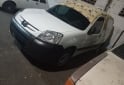 Utilitarios - Peugeot Partner confort 1.4 furgo 2014 Nafta 209500Km - En Venta