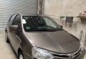 Autos - Toyota ETIOS XLS 2017 Nafta 109000Km - En Venta