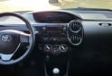 Autos - Toyota Etios 2015 Nafta 100000Km - En Venta