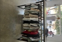 Indumentaria - Vendo o permuto por veh�culo - En Venta