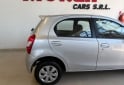 Autos - Toyota Etios XS 2015 Nafta 153000Km - En Venta