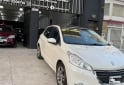 Autos - Peugeot 208 feline 2014 Nafta 136000Km - En Venta