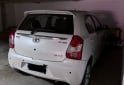 Autos - Toyota Etios 2016 Nafta 107000Km - En Venta