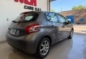 Autos - Peugeot 208 2013 Nafta 126000Km - En Venta