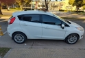 Autos - Ford Fiesta Kinetic Titanium 2014 Nafta 130000Km - En Venta