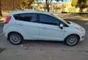 Autos - Ford Fiesta Kinetic Titanium 2014 Nafta 130000Km - En Venta
