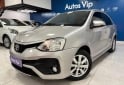 Autos - Toyota ETIOS XLS 2017 Nafta 77000Km - En Venta