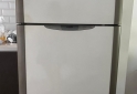 Hogar - VENDO HELADER CON FREEZER NO FROST, EXCELENTE FUNCIONAMIENTO!! - En Venta